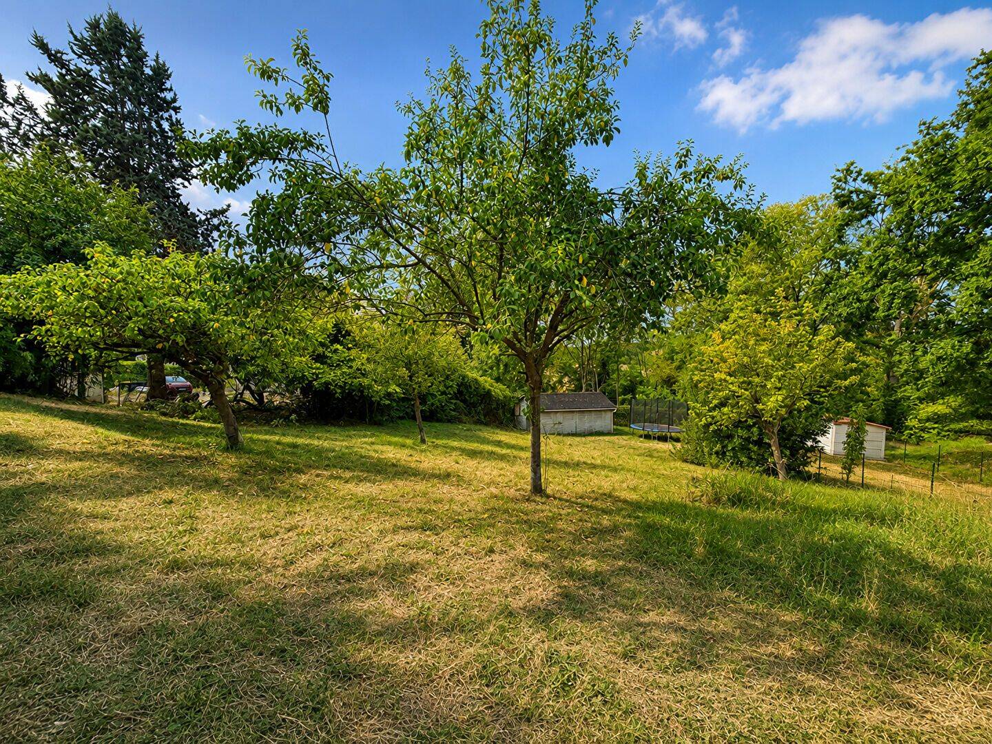 Terrain de 727 m² à Chessy - photo 2