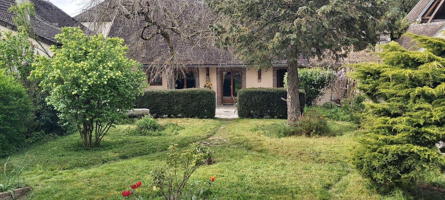 Maison 5 pièces 87 m² · à Michery · 87 m² · 139 000 €