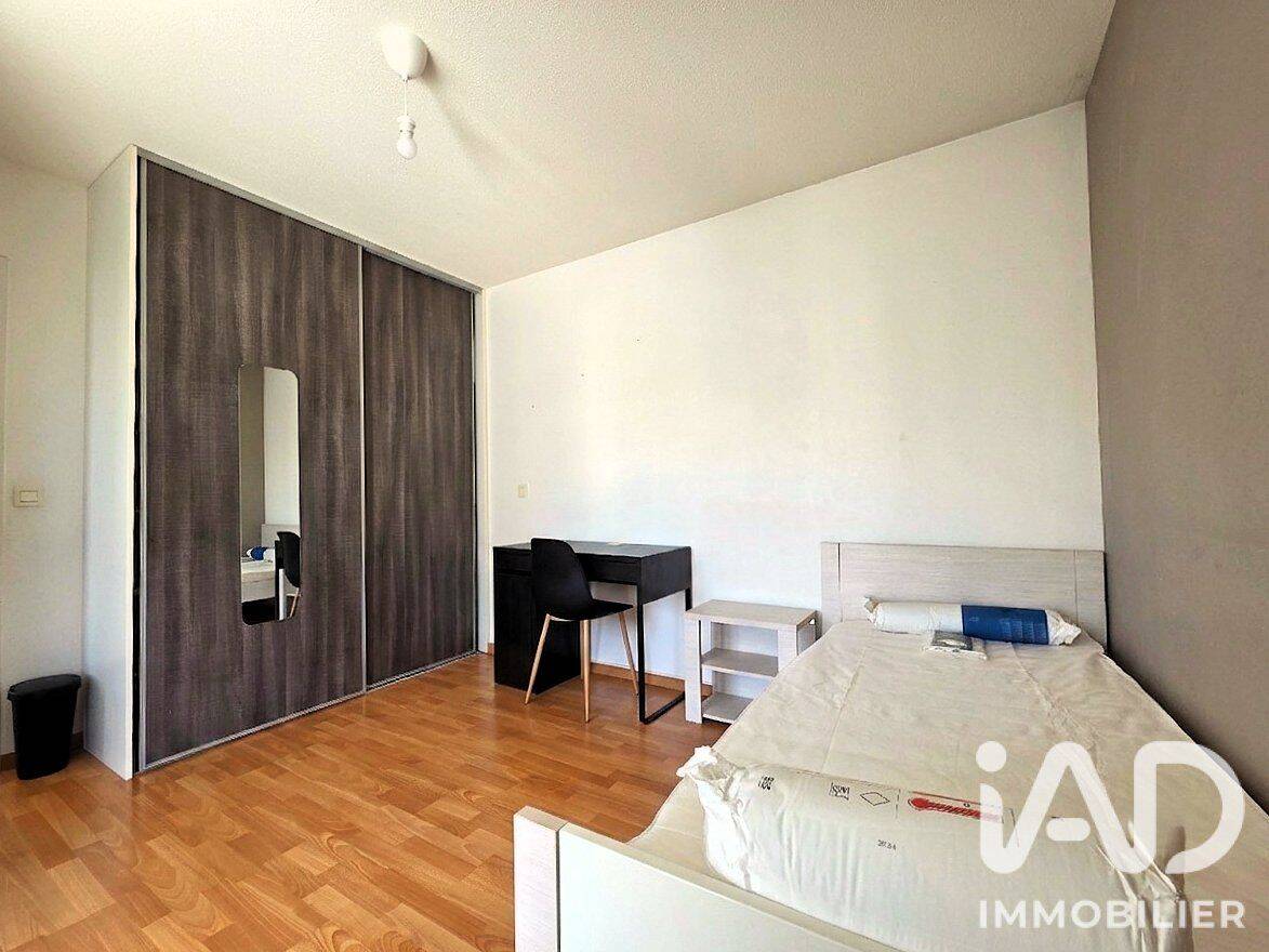 4 pièces 88 m² · à Saint-Martin-d'Hères · 88 m² · 550 €