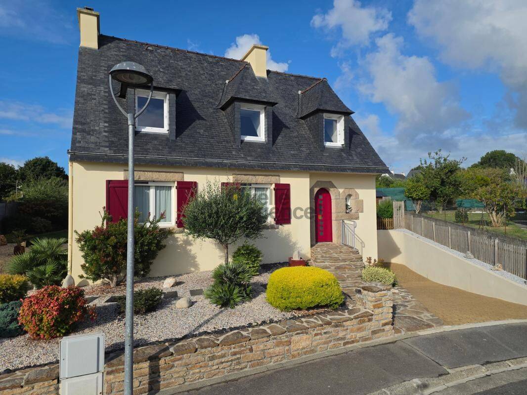 Maison 6 pièces 108 m² · à Le Relecq-Kerhuon · 108 m² · 299 990 €