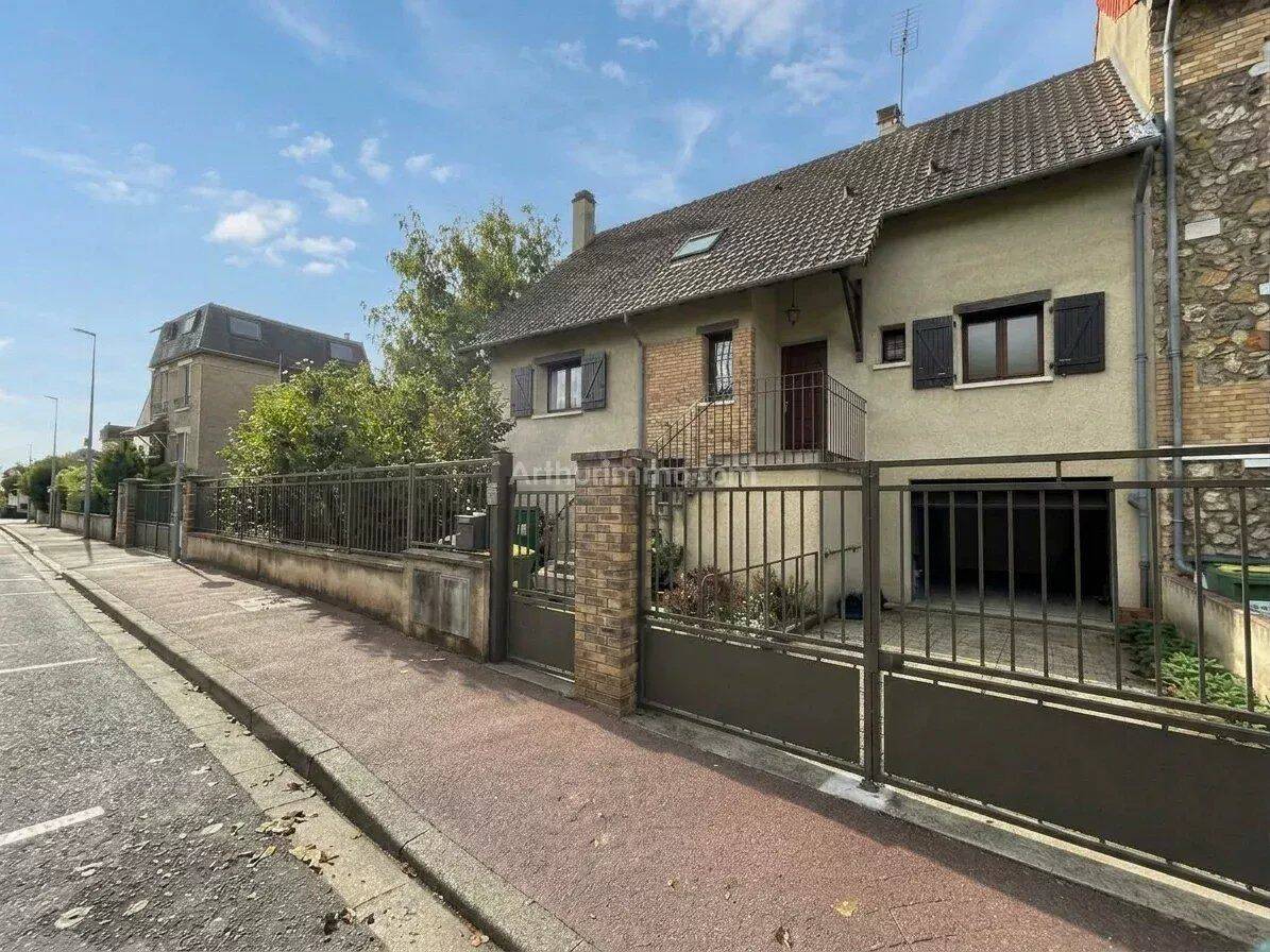 Mms Adda Maison à vendre T5/F5 160 m² 995000 € La Gare Clamart (92140)