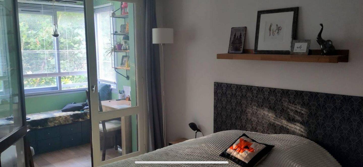 Appartement 1 pièce 66 m² · à Chaville · 66 m² · 750 €
