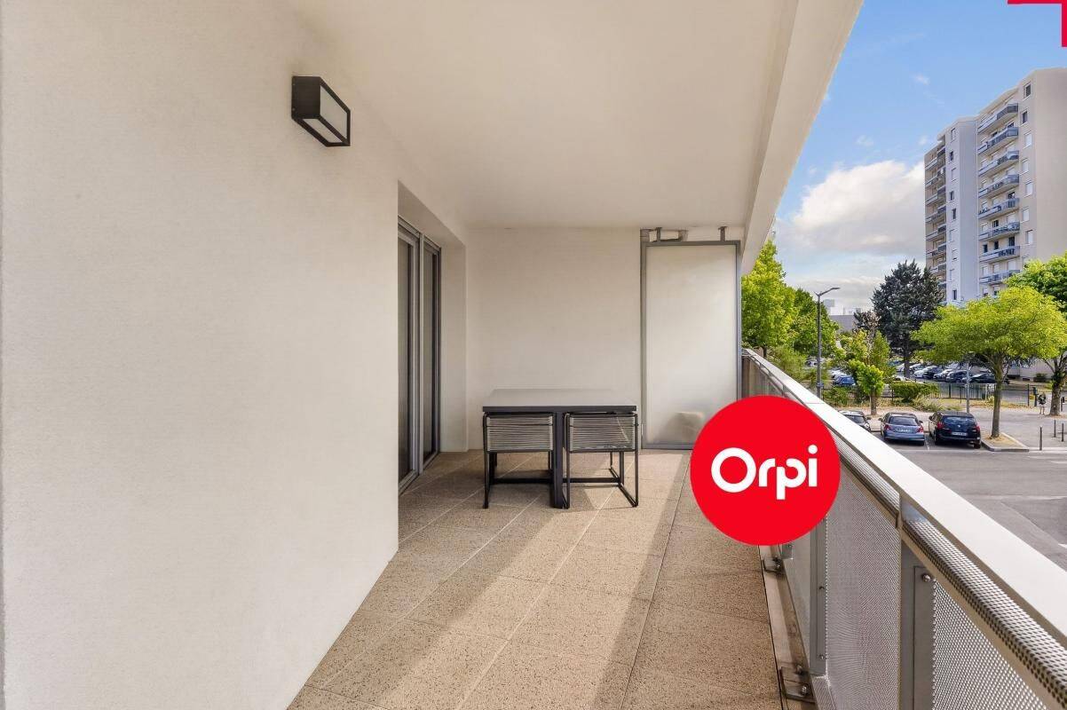 Appartement 2 pièces 51 m² · à Saint-Priest · 50,7 m² · 175 200 €