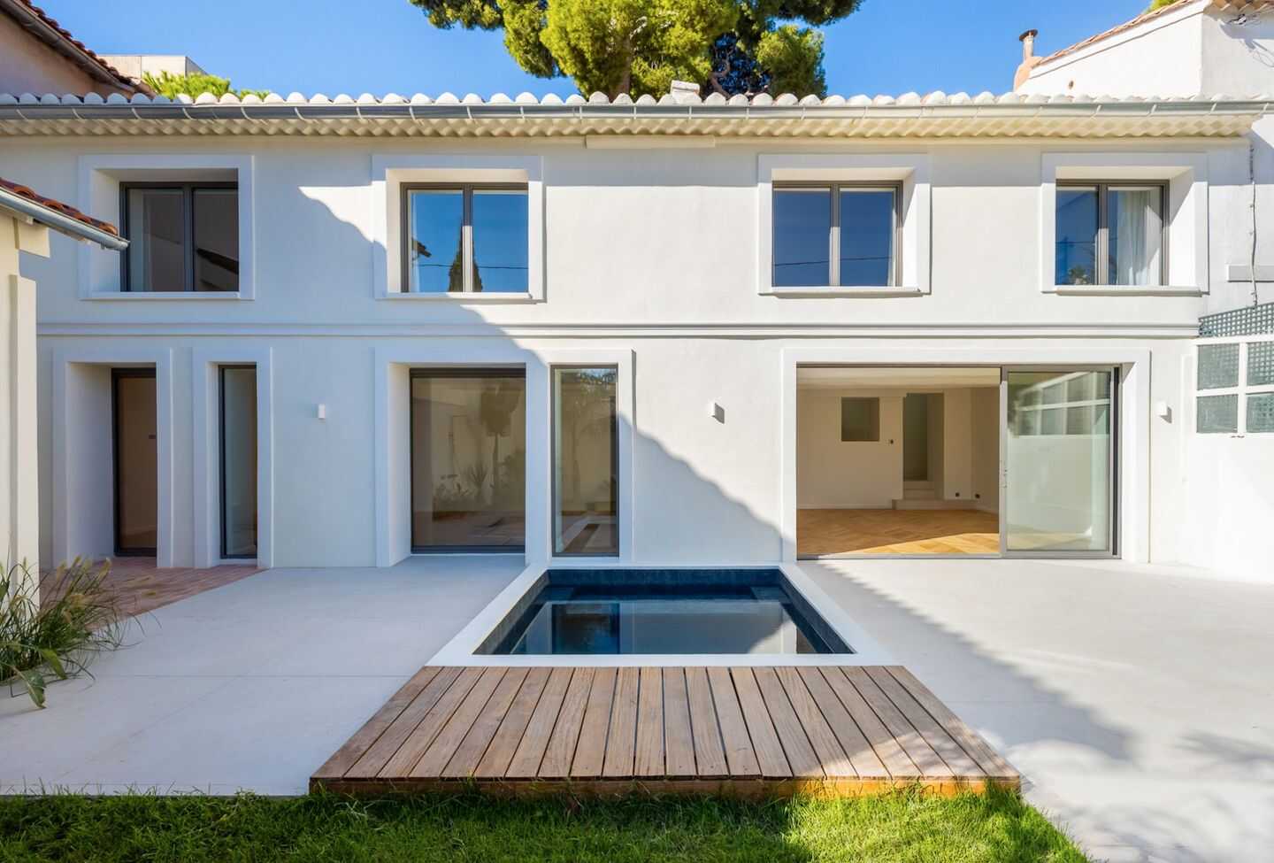 Maison 4 pièces 150 m² · à Marseille 8ème Arrondissement · 150 m² · 1 395 000 €