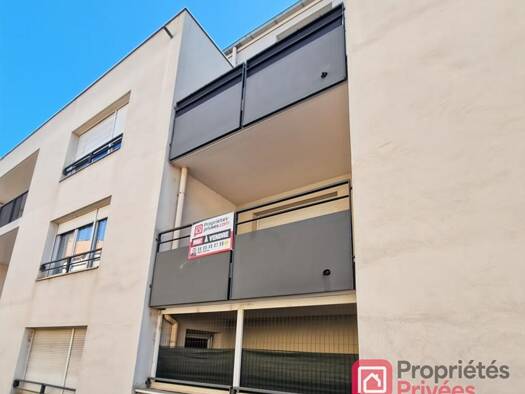 Appartement à vendre 284 000 € 3 pièces 2 chambres 61 m² Étage 1/3 Clément Villeurbanne 69100