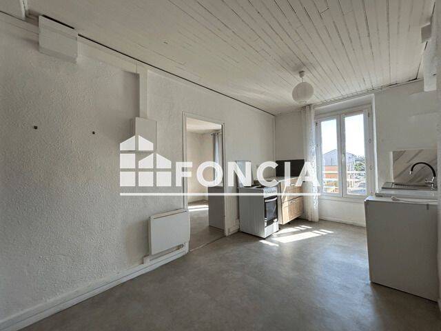 Appartement 1 pièce 37 m² · à Marignane · 36,7 m² · 540 €