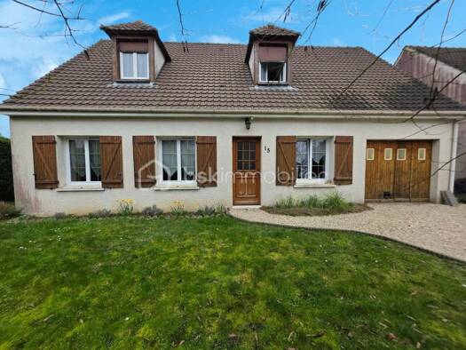Maison de plain-pied à vendre 260 000 € 6 pièces 5 chambres 130 m² 618 m² de terrain La Chapelle-la-Reine 77760