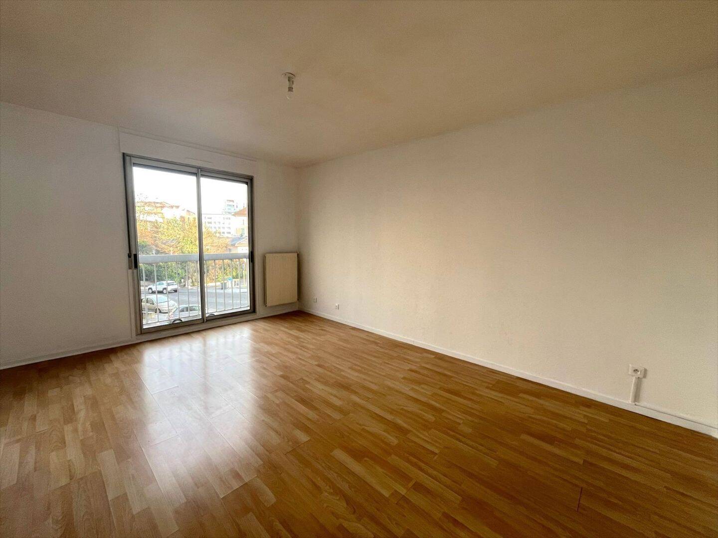 Appartement 1 pièce 30 m² · à Annemasse · 29,9 m² · 800 €