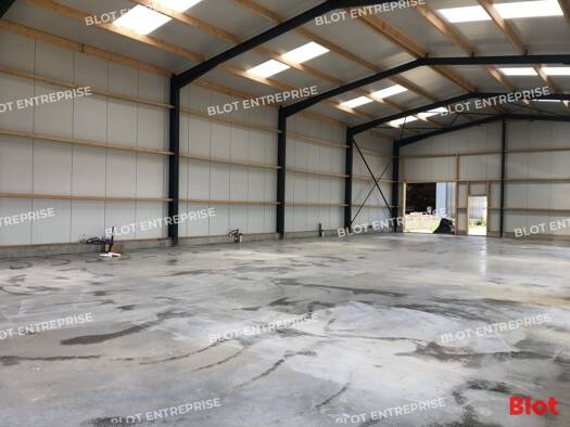 Entrepôt à louer 1 550 € 130 m² d'espace de stockage Cimetiere Nord Landerneau 29800