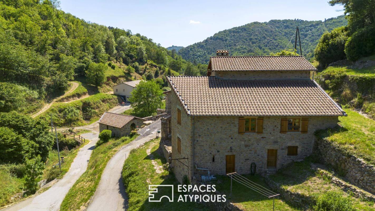 Maison 8 pièces 268 m² · à Vals-les-Bains · 268 m² · 460 000 €