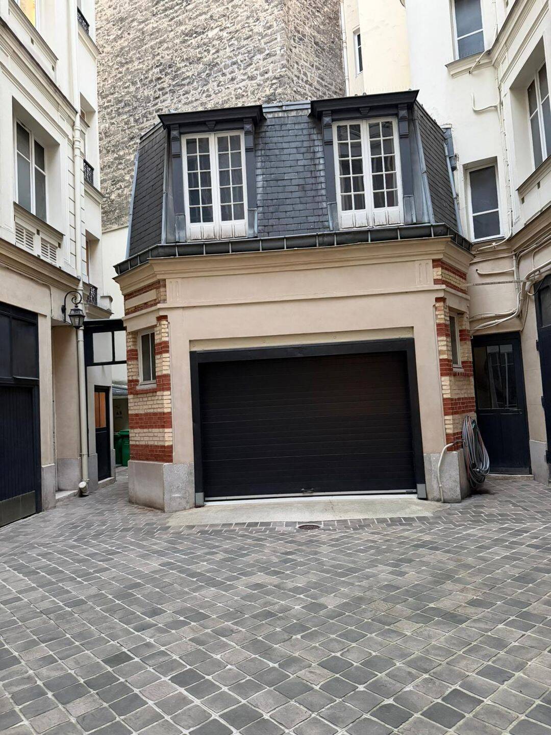 Appartement 1 pièce 31 m² · à Paris 16ème Arrondissement · 31 m² · 160 000 €