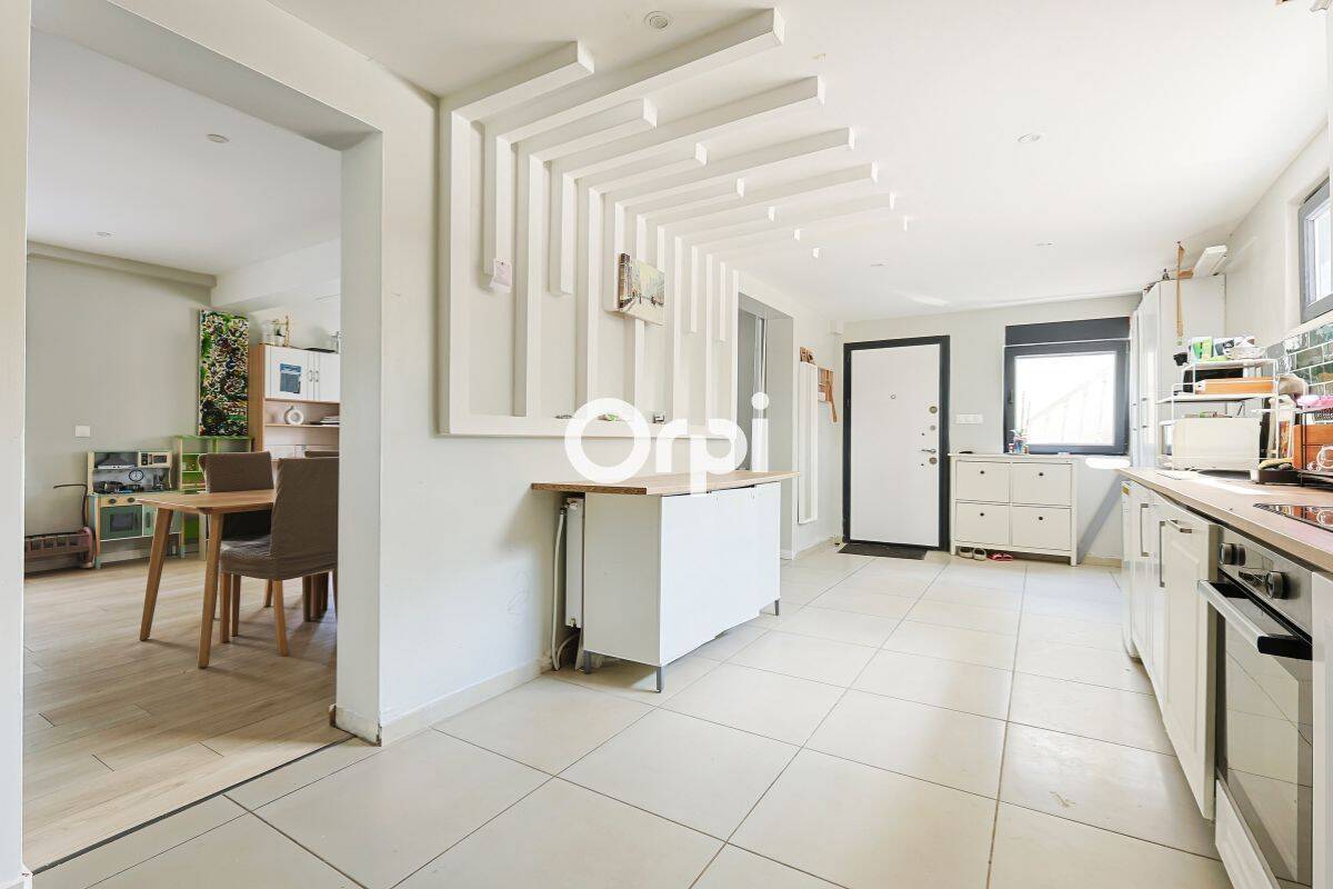 Maison 5 pièces 121 m² · à Faches-Thumesnil · 120,6 m² · 264 250 €