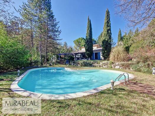 Villa à vendre 695 000 € 6 pièces 4 chambres 172 m² 5 010 m² de terrain Mirabeau 84120
