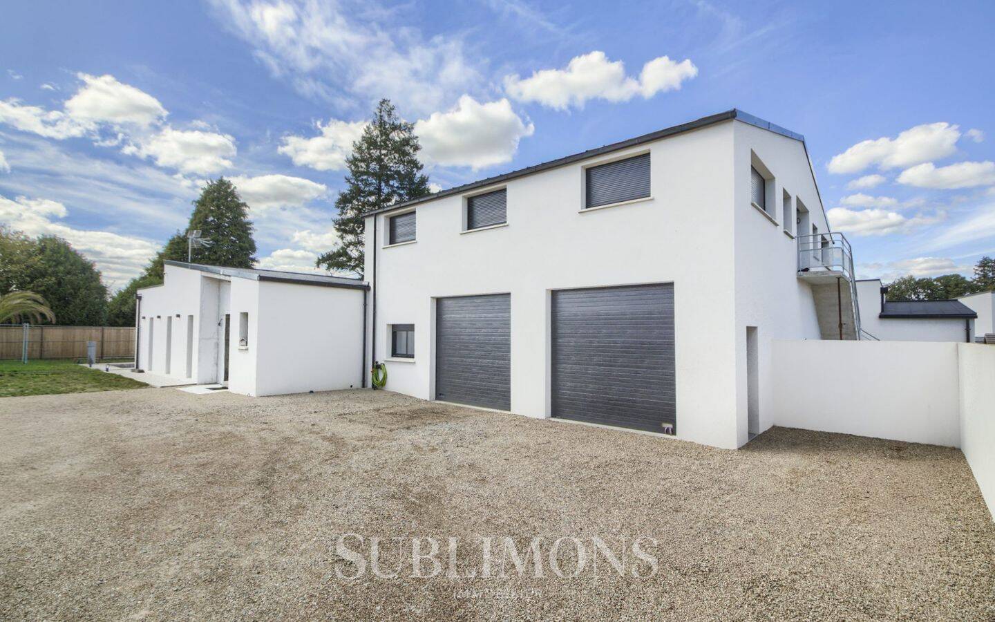 Maison 9 pièces 350 m² · à Elven · 350 m² · 1 350 000 €