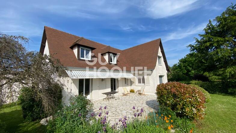 Maison à vendre 948 000 € 7 pièces 5 chambres 220 m² 1 120 m² de terrain Saint Nom la Breteche 78860