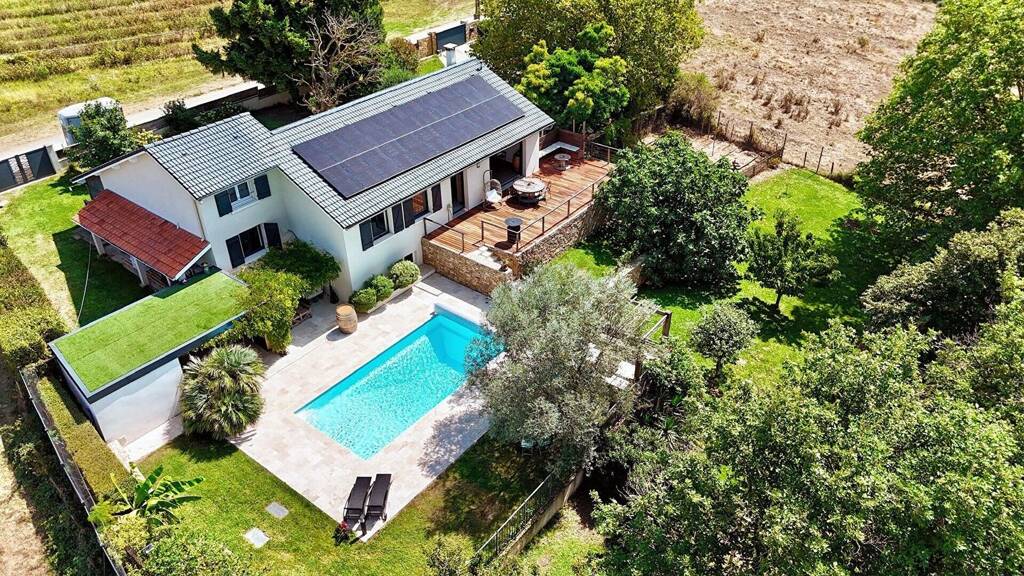 Villa à vendre 890 000 € 7 pièces 5 chambres 191 m² 2 116 m² de terrain Ouest Brignais 69530