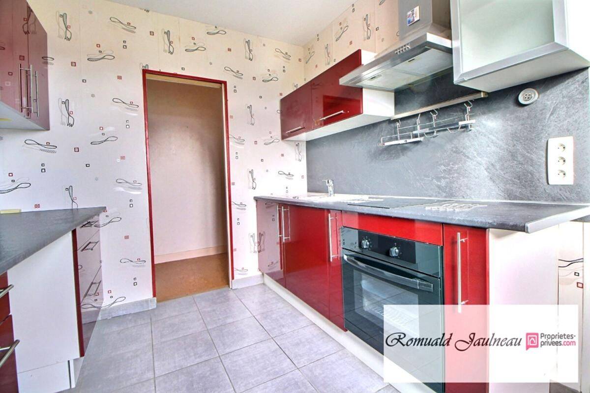 Appartement 3 pièces 68 m² · à Lucé · 68 m² · 112 000 €