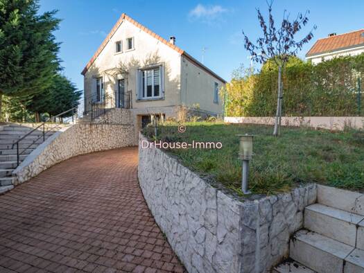 Maison à vendre 595 000 € 5 pièces 4 chambres 135 m² 500 m² de terrain Feucherolles 78810