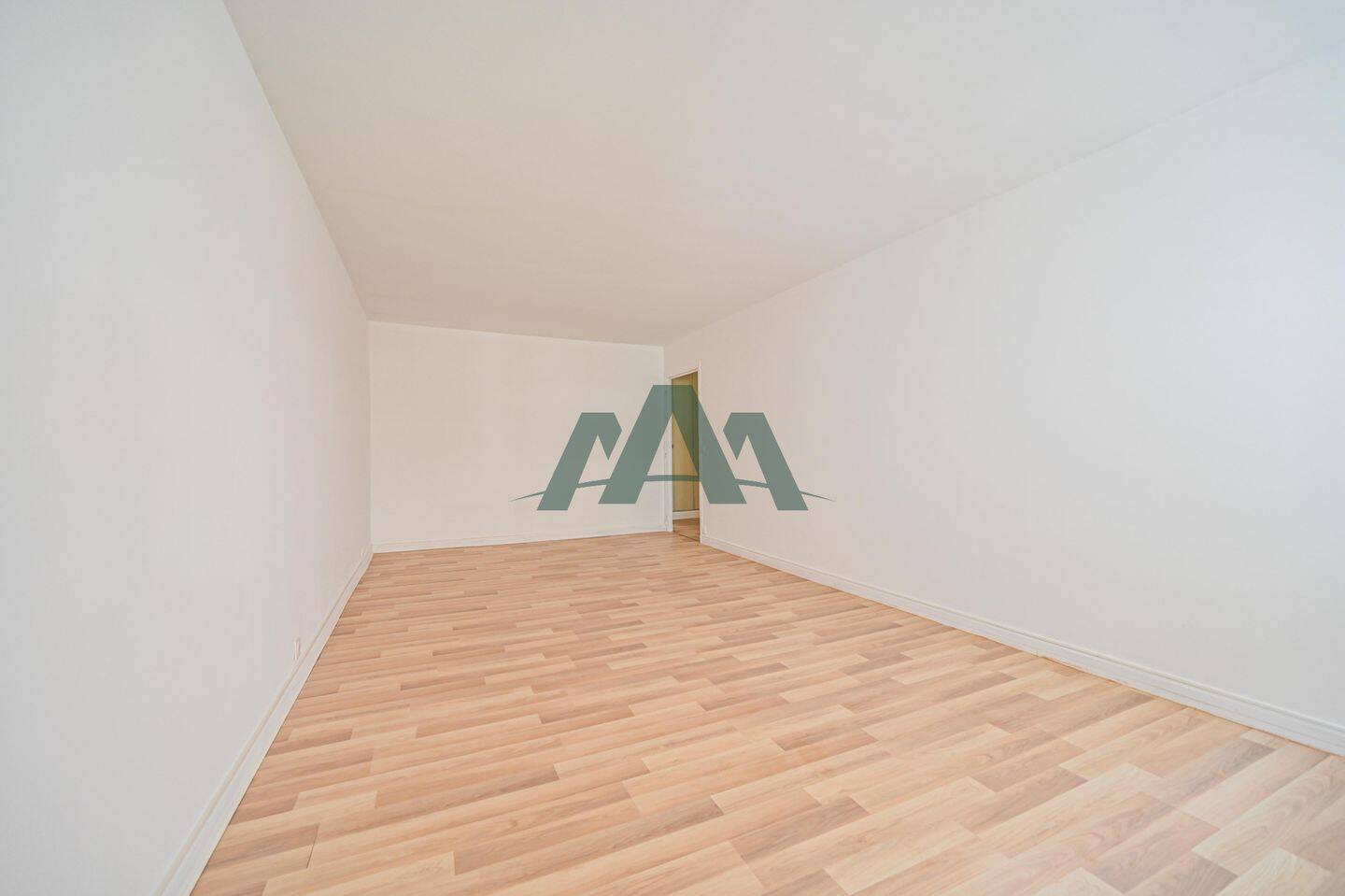 Appartement 3 pièces 70 m² · à Paris 14ème Arrondissement · 69,6 m² · 525 000 €