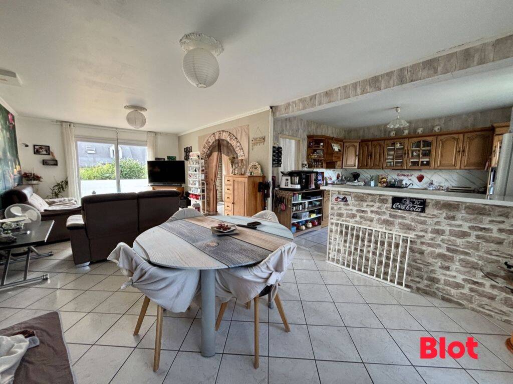 Maison 6 pièces 120 m² · à Noyal-Châtillon-sur-Seiche · 119,6 m² · 346 500 €
