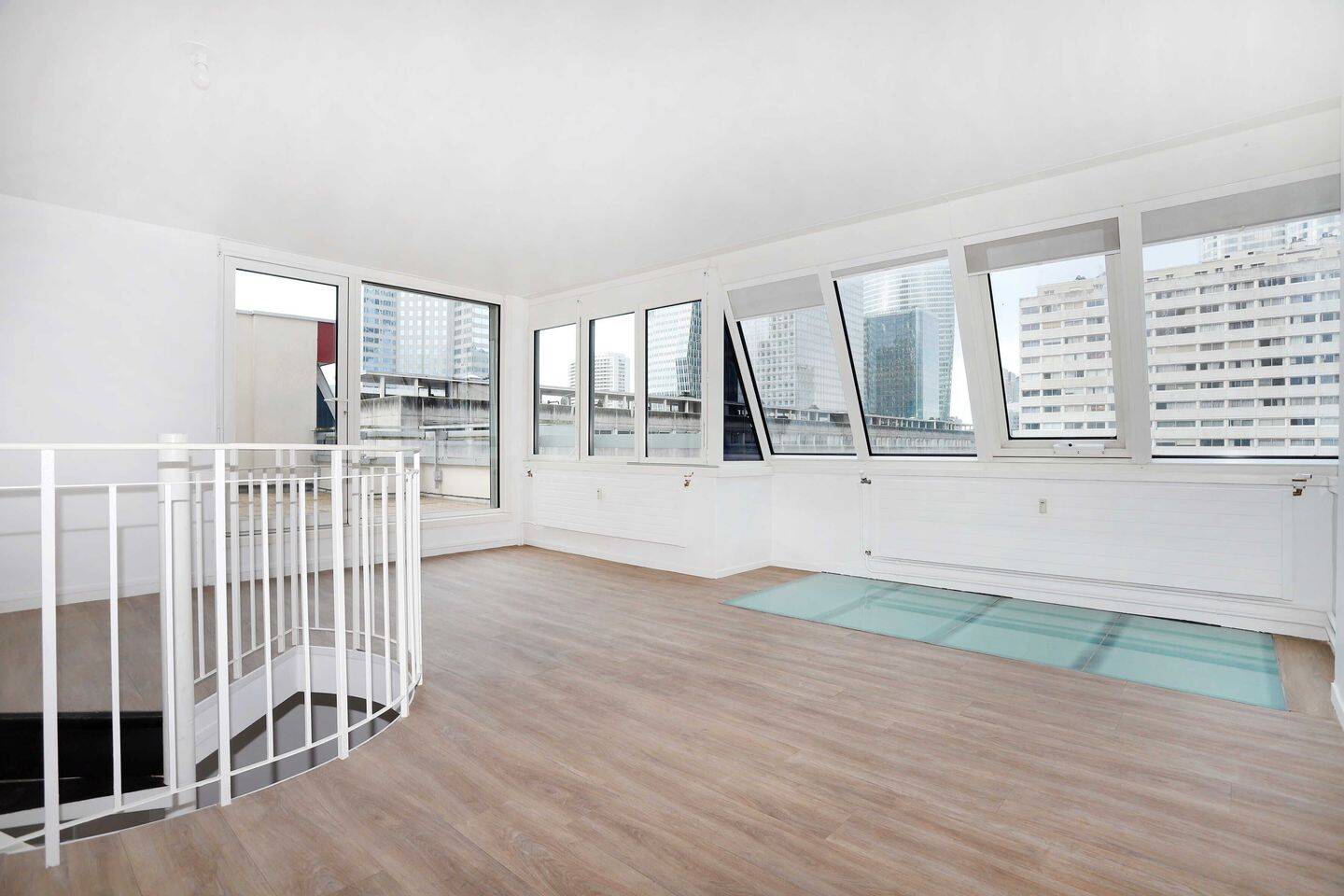 Appartement 5 pièces 126 m² · à Courbevoie · 125,7 m² · 2 720 €/mois