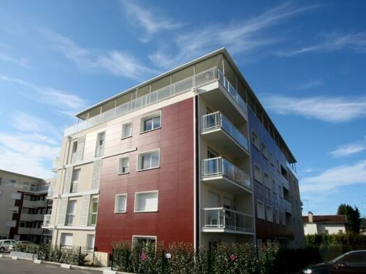 Appartement à louer 566 € 2 pièces 1 chambre 39 m² Étage 1/1 Pau Nord Pau 64000