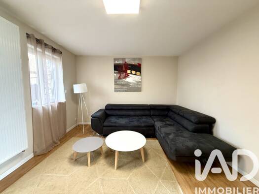 Maison à vendre 378 000 € 7 pièces 5 chambres 241 m² 880 m² de terrain Gautriats Mâcon 71000