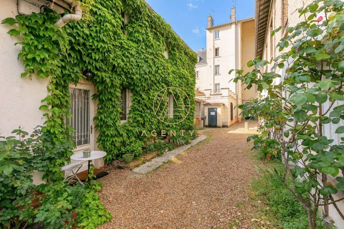 Appartement 2 pièces 38 m² · à Saint-Maur-des-Fossés · 37,6 m² · 239 000 €