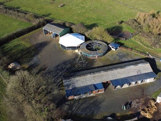 Terrain à vendre 275 000 € 44 482 m² de terrain Précigné 72300