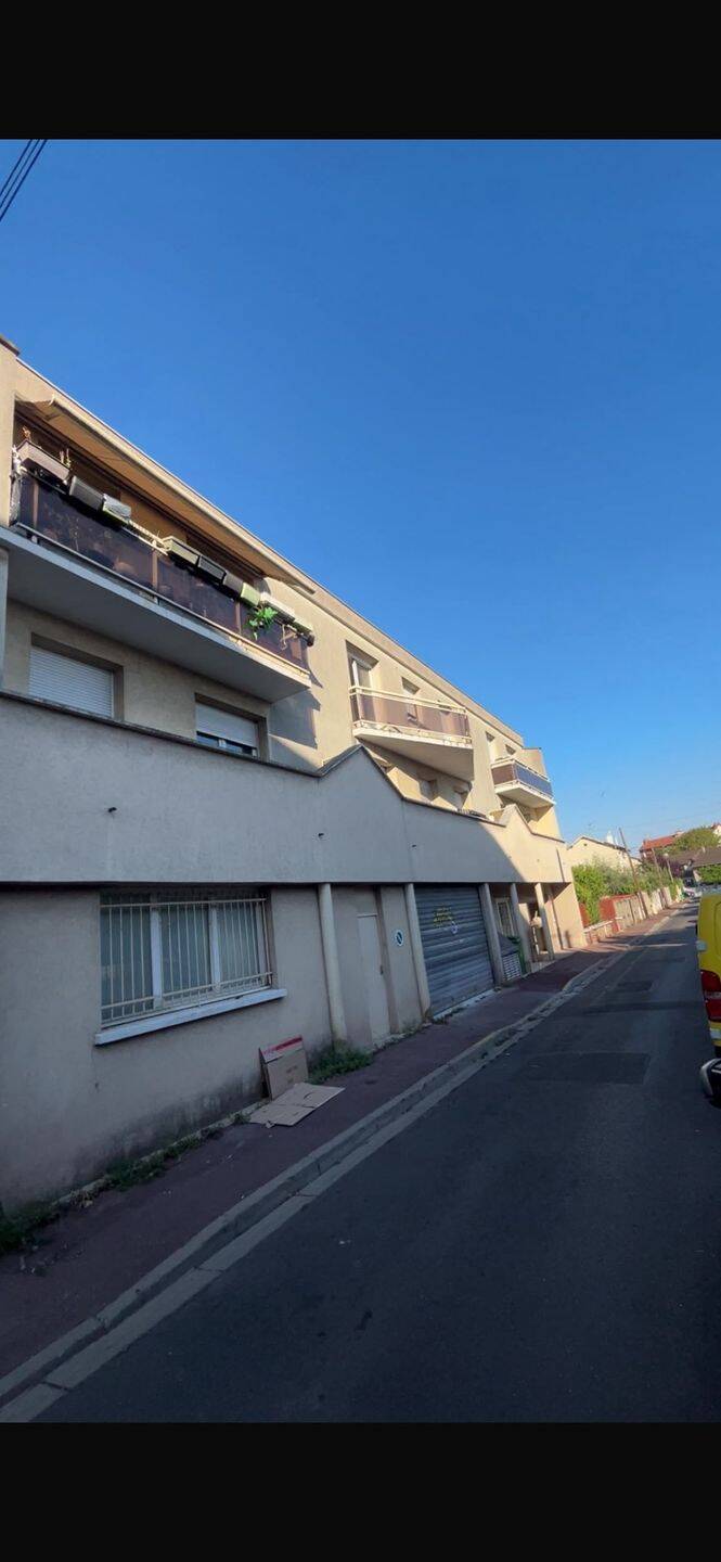 Appartement 2 pièces 46 m² · à Les Pavillons-sous-Bois · 46 m² · 990 €