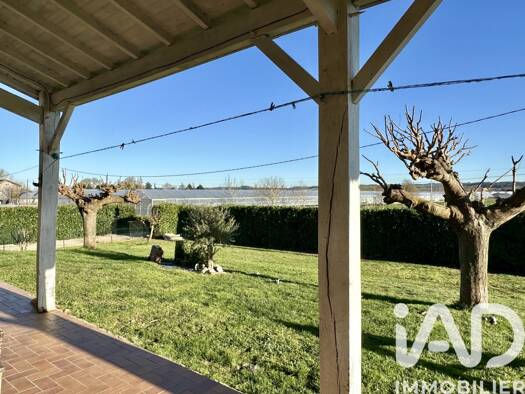 Maison à vendre 226 000 € 6 pièces 4 chambres 152 m² 1 960 m² de terrain Aiguillon 47190