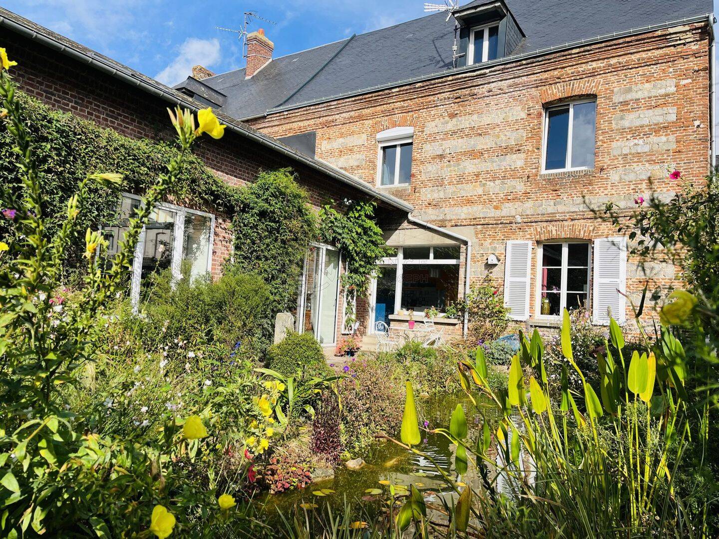 Maison 8 pièces 200 m² · à Cany-Barville · 200 m² · 465 000 €