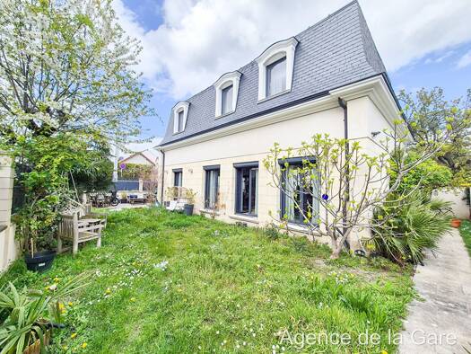 Maison à vendre 980 000 € 7 pièces 4 chambres 156 m² 345 m² de terrain Village Doumer Carrières-sur-Seine 78420