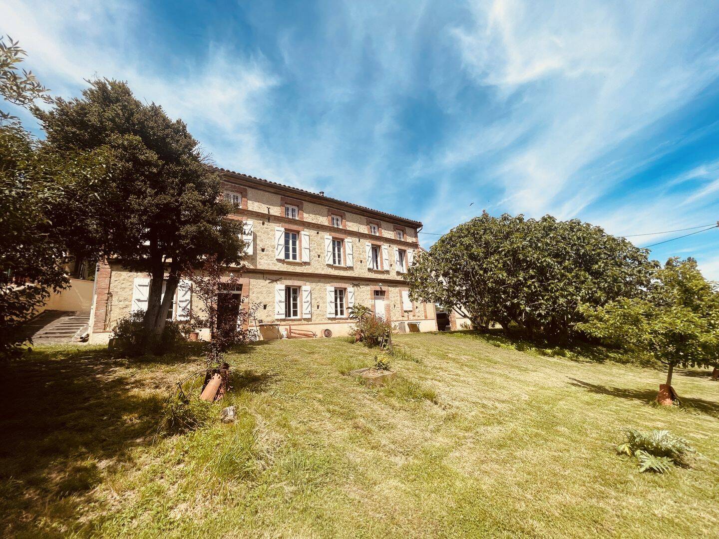 Maison 6 pièces 300 m² · à Villefranche de Lauragais · 300 m² · 565 000 €