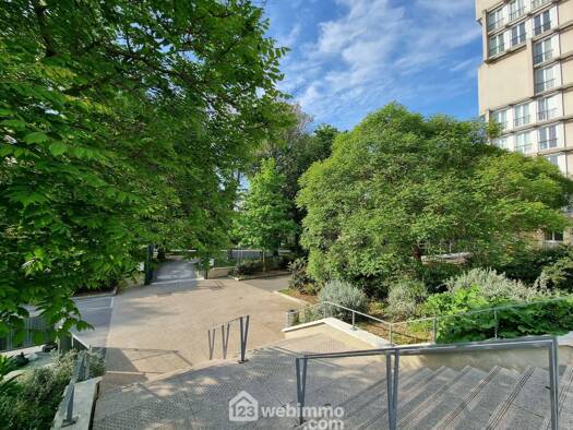 Appartement à vendre 171 800 € 3 pièces 2 chambres 69,8 m² 18ème étage Centre I Choisy-le-Roi 94600