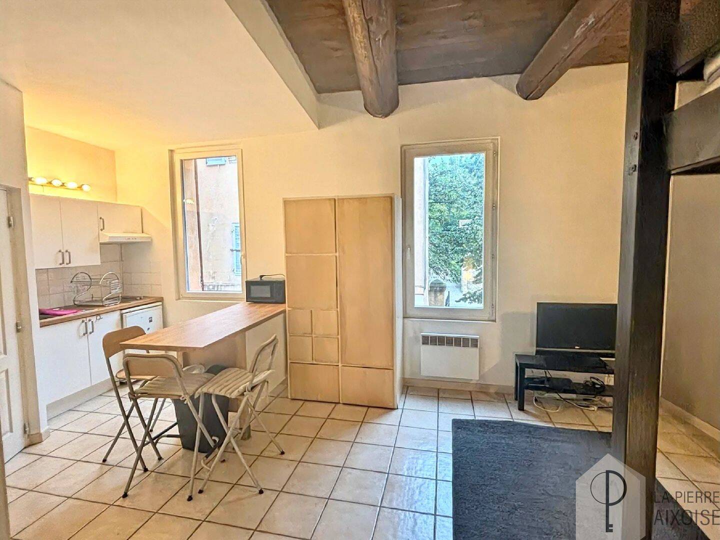 Appartement 1 pièce 28 m² · à Aix-en-Provence · 27,6 m² · 757 €