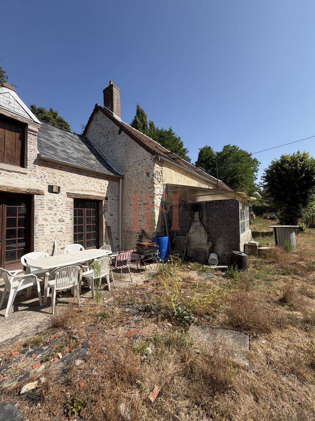 Maison 5 pièces 147 m² · à Cloyes-les-Trois-Rivières · 146,5 m² · 70 500 €