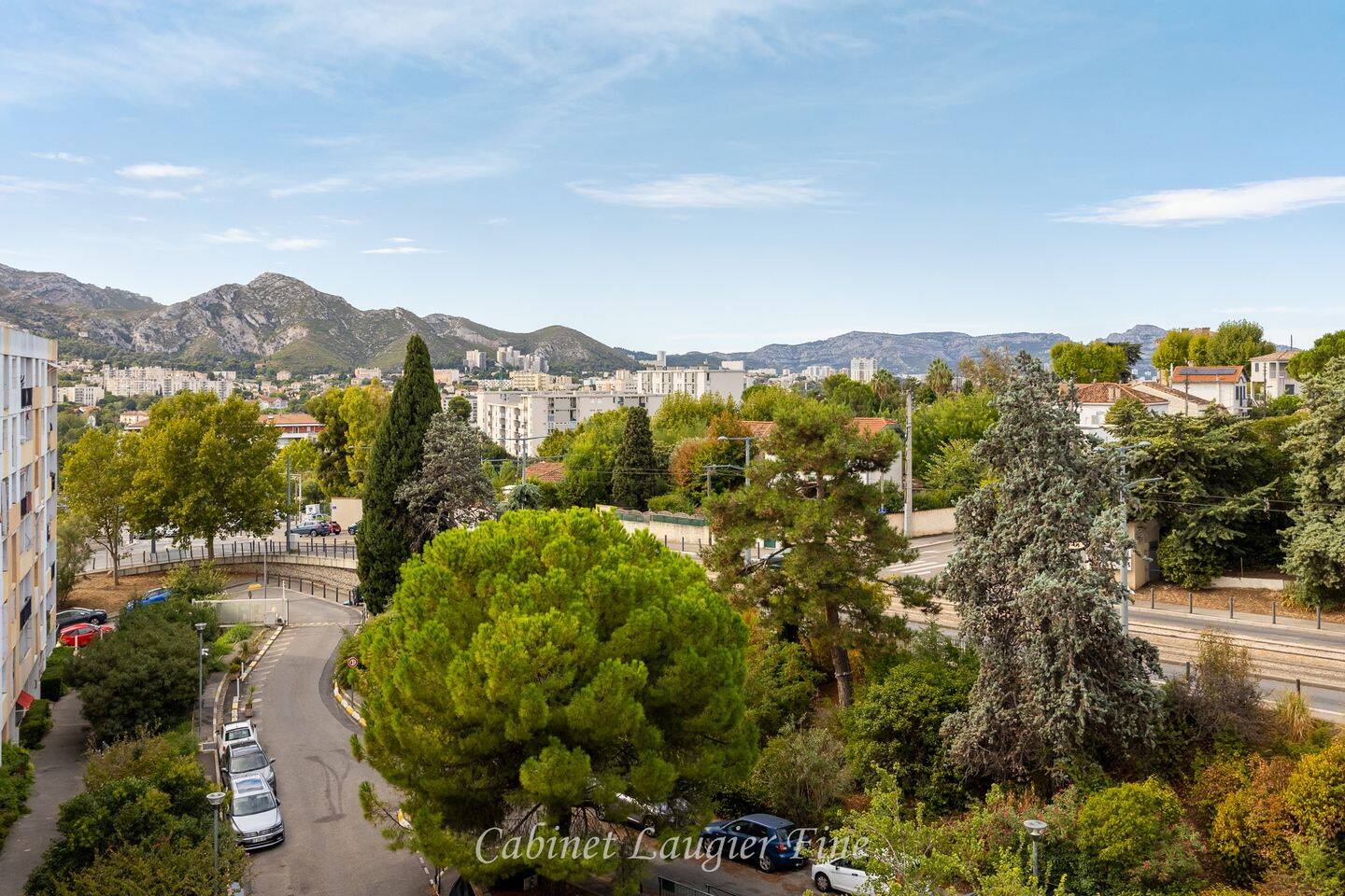 Appartement 5 pièces 97 m² · à Marseille 12ème Arrondissement · 97 m² · 180 000 €