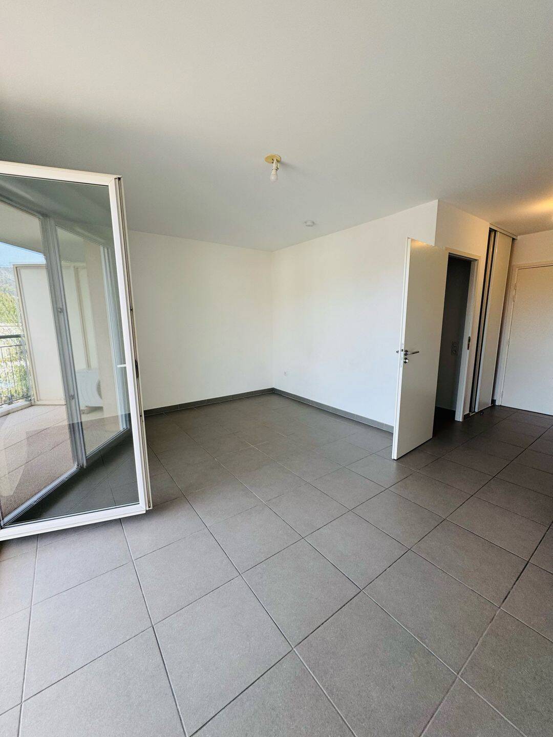 Appartement 1 pièce 28 m² · à Bormes-les-Mimosas · 28,4 m² · 180 000 €