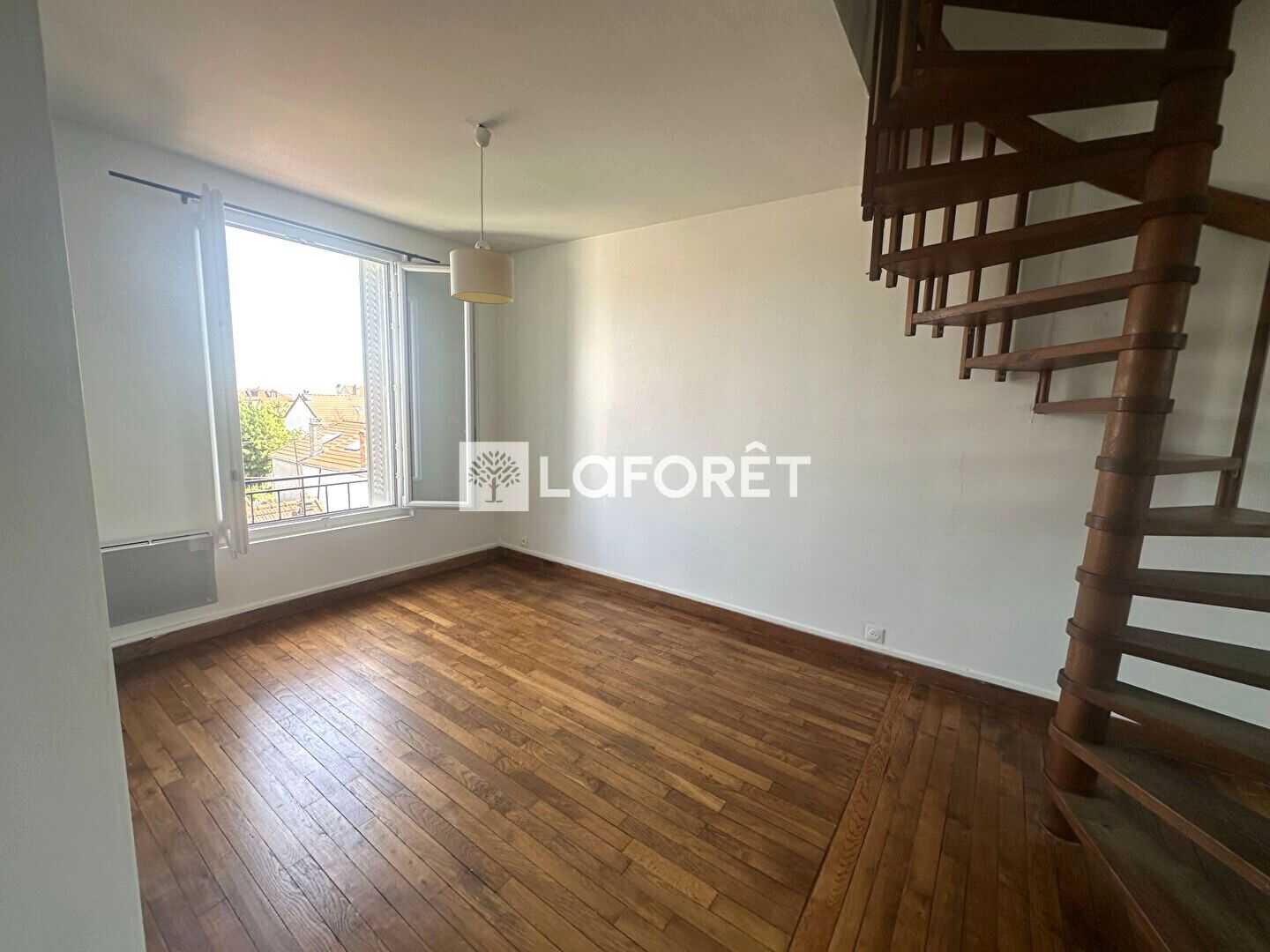 Appartement 2 pièces 54 m² · à Villejuif · 53,6 m² · 1 320 €/mois