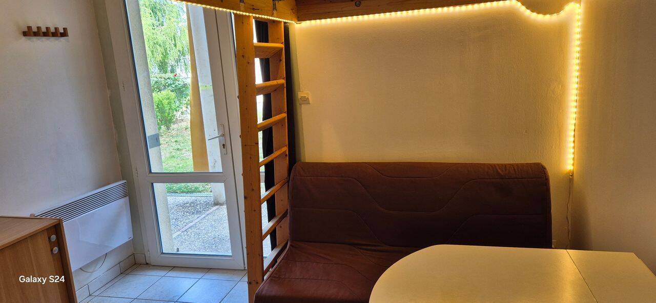Appartement 1 pièce 13 m² · à La Couronne · 13 m² · 360 €/mois
