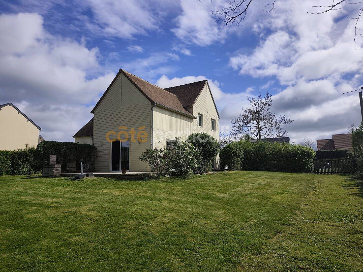 Maison 6 pièces 162 m² · à Jort · 162 m² · 249 990 €