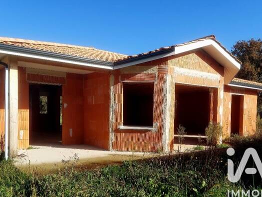 Maison à vendre 158 000 € 5 pièces 4 chambres 122 m² 700 m² de terrain Saint-Germain-d'Esteuil 33340