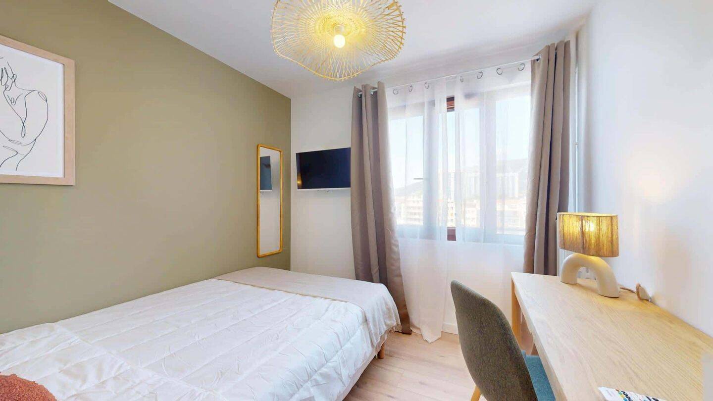 1 pièce 15 m² · à Toulon · 15 m² · 405 €/mois