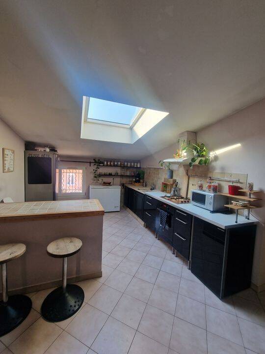 Appartement 2 pièces 90 m² · à Gargas · 90 m² · 796 €