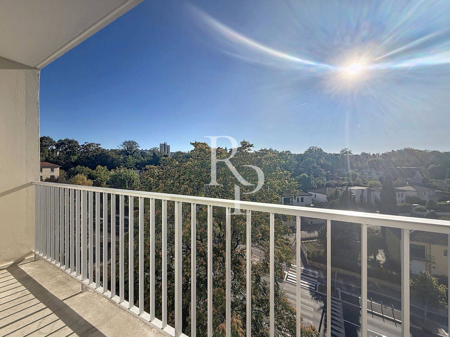 Appartement 3 pièces 81 m² · à Lyon 9ème Arrondissement · 80,9 m² · 1 262 €/mois