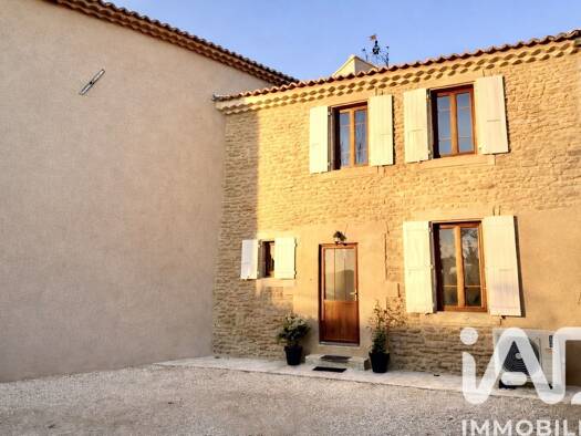 Maison à vendre 340 000 € 6 pièces 4 chambres 143 m² 80 m² de terrain Grillon 84600