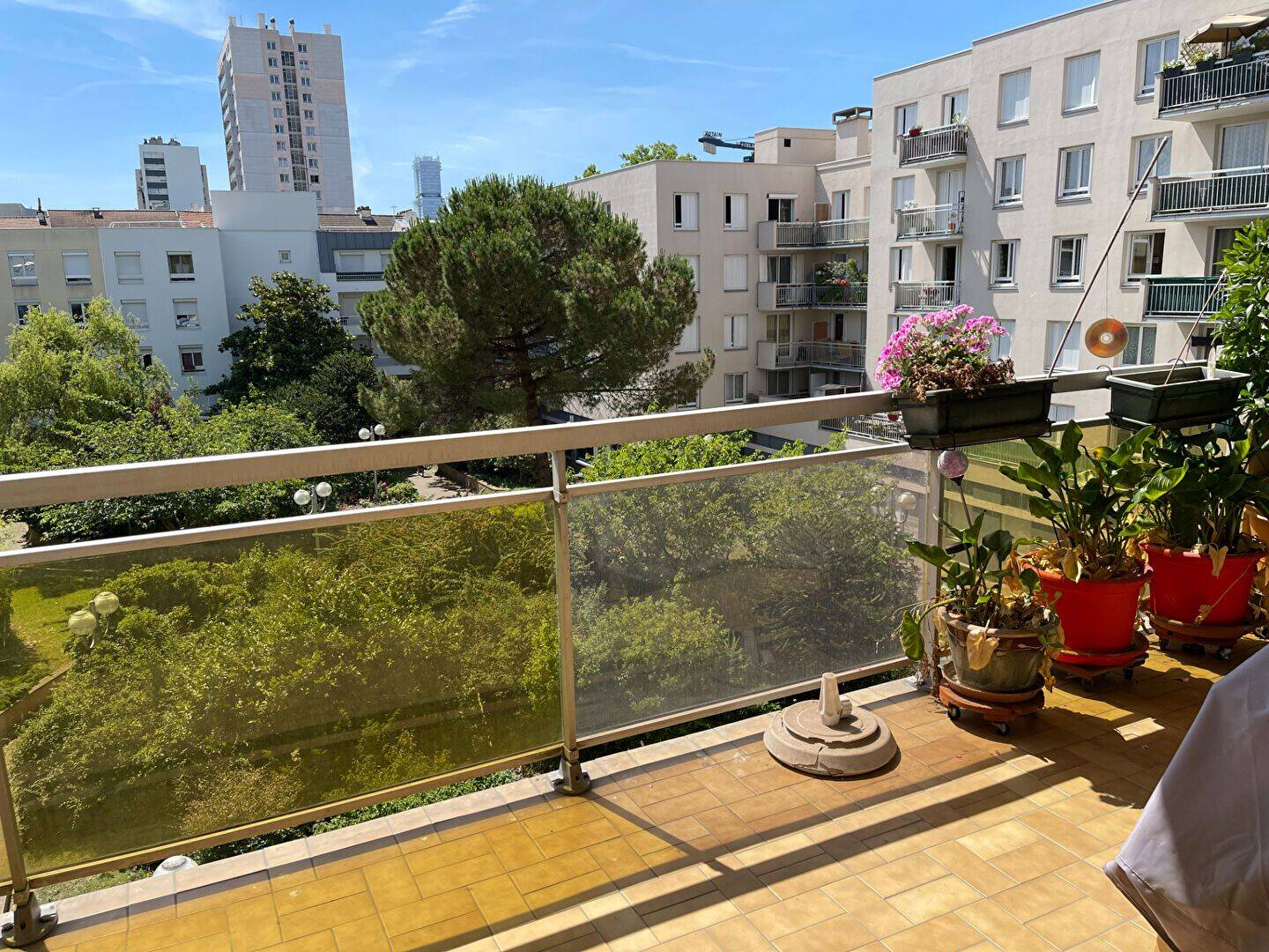 Appartement 4 pièces 81 m² · à Clichy · 81 m² · 1 950 €/mois