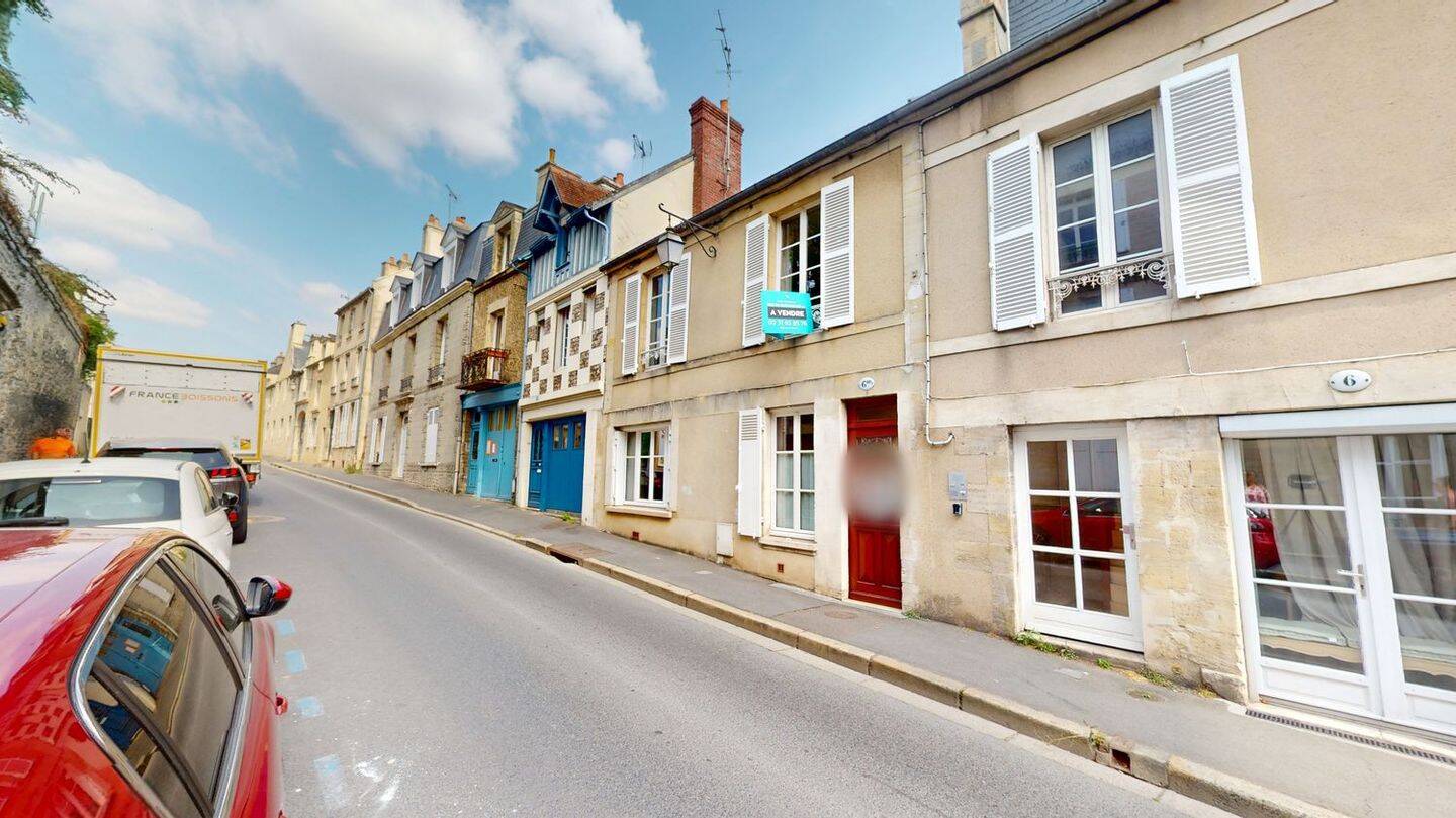 Maison 6 pièces 105 m² · à Bayeux · 105 m² · 273 000 €