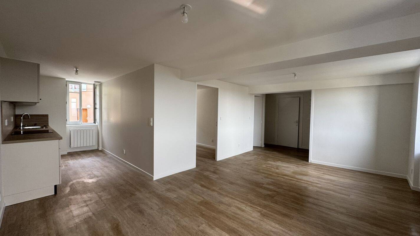 Appartement 4 pièces 76 m² · à Thiers · 76 m² · 620 €